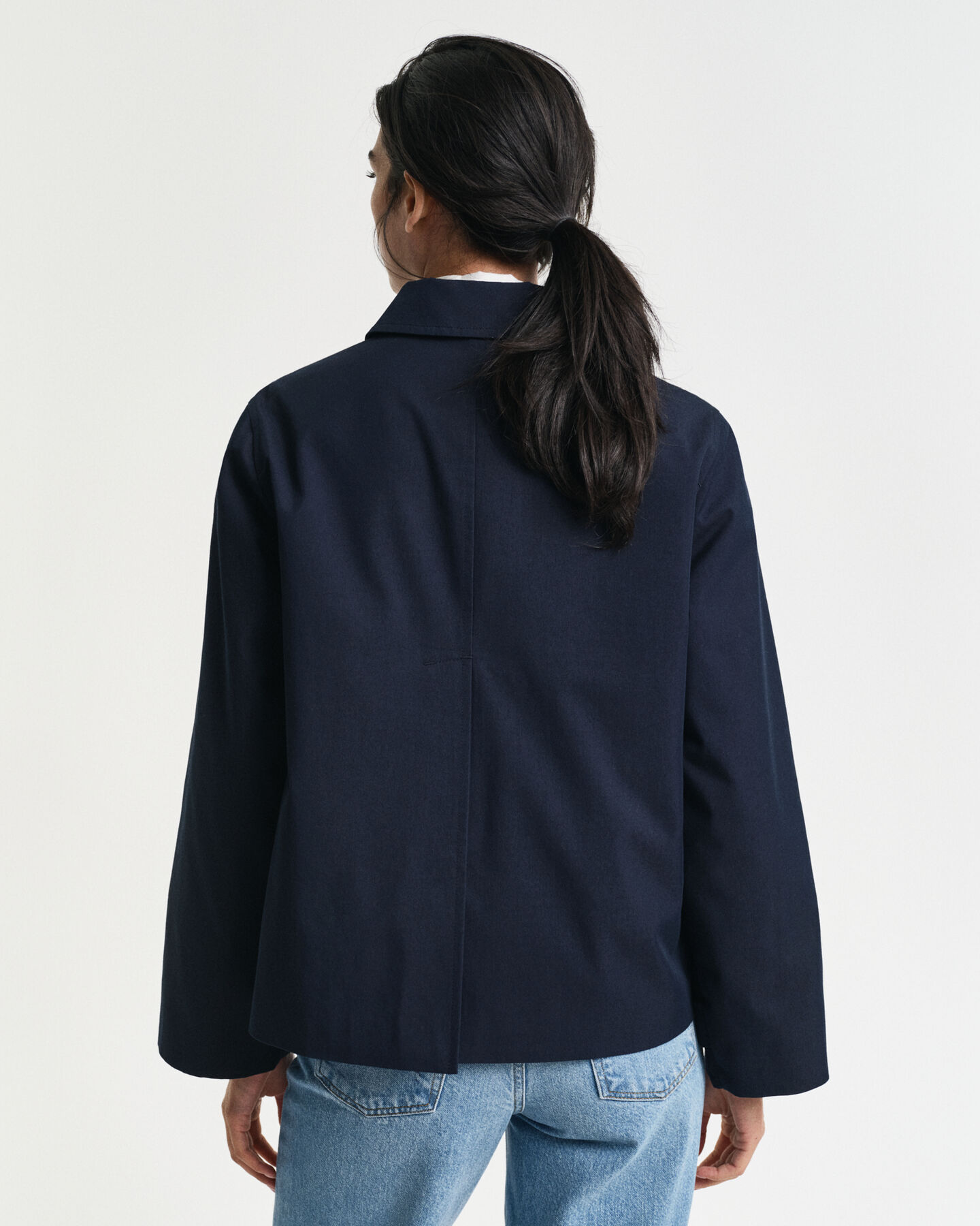 Lyhyt puuvillainen autotakki