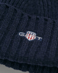 Kids-malliston pipo ja -putkikauluri lahjapakkauksessa