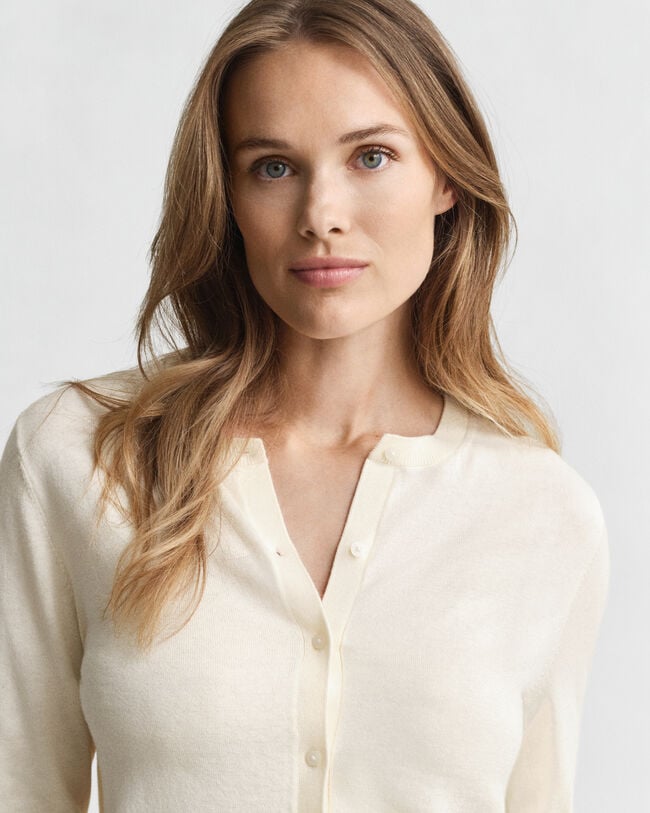 Kevyt neuletakki, pyöreä pääntie