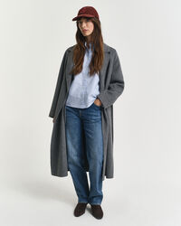 Klassinen oxford-röyhelöpusero