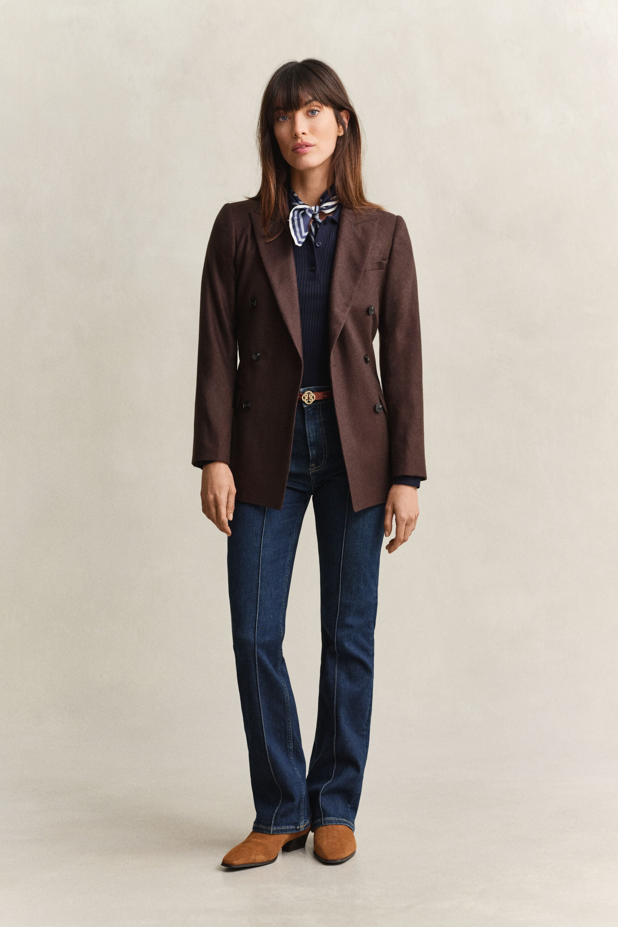 Slim fit -mitoitettu joustinneulottu pikeepaita