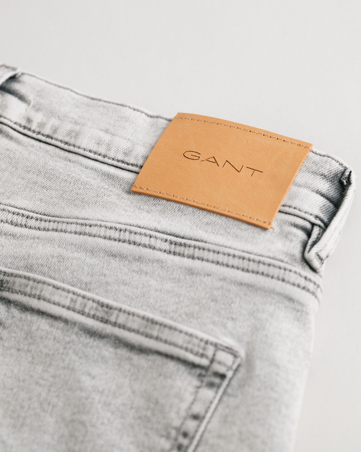 Teen Boys ‑malliston slim fit ‑mitoitetut farkut