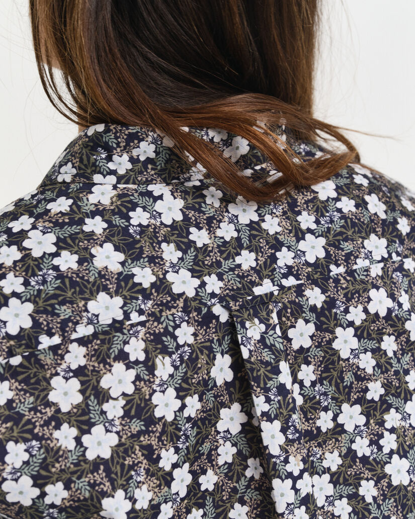 Regular fit ‑mitoitettu kukkaprinttipaita puuvillavoileesta