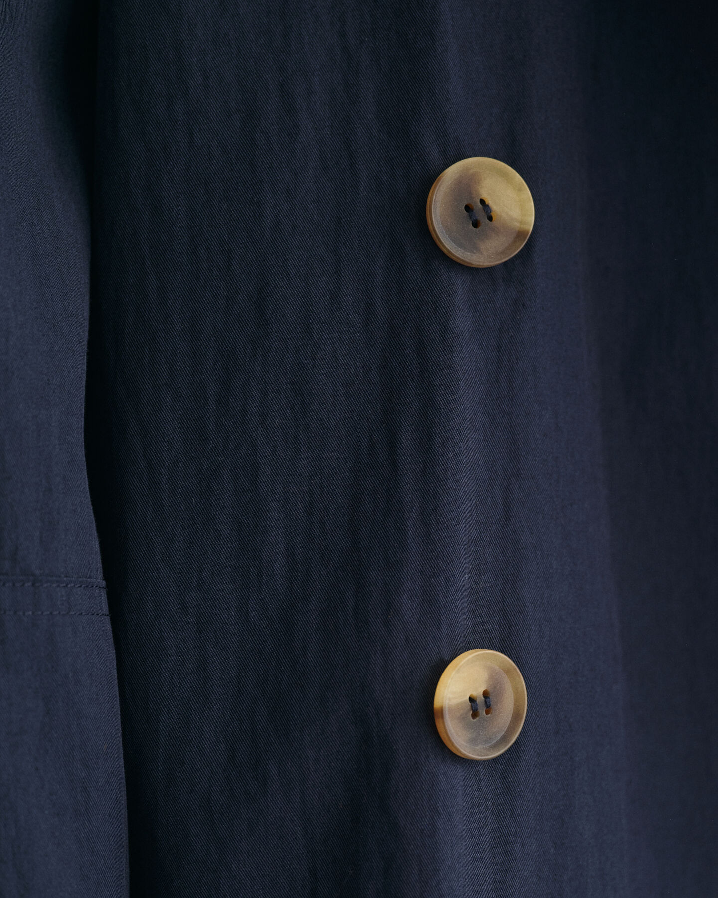 Puolipitkä trenssitakki