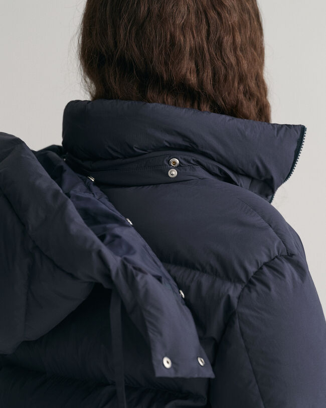 Kokopitkä untuvatakki