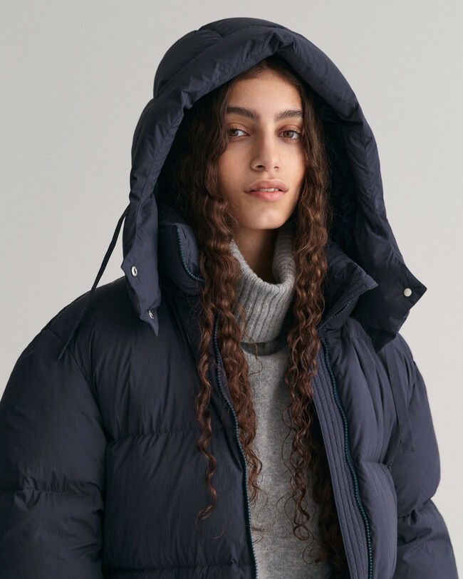 Kokopitkä untuvatakki