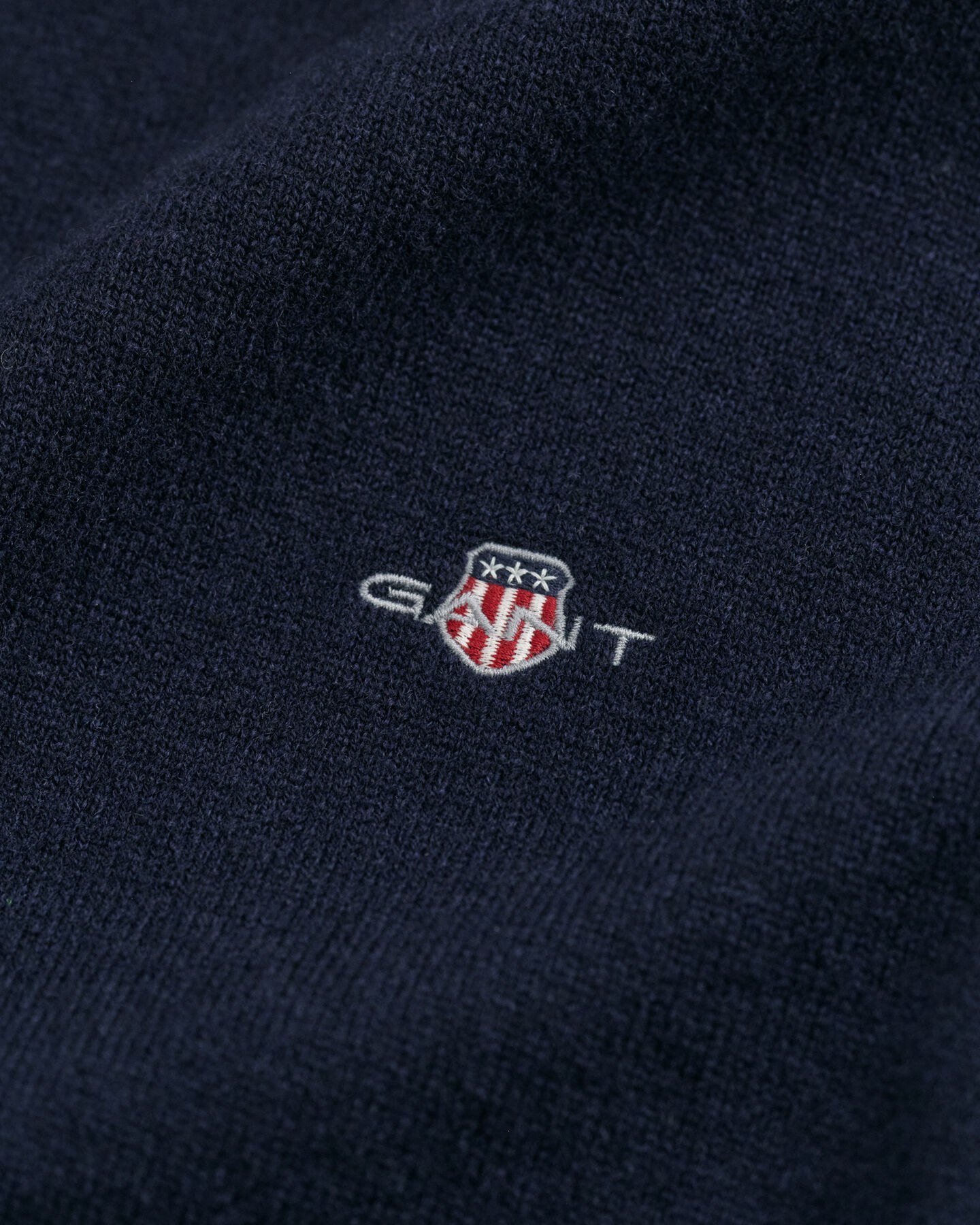 Ohut lampaanvillaneule, pyöreä pääntie