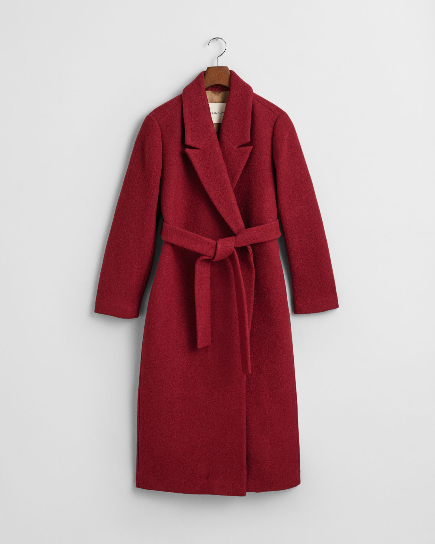 Kohopintainen kietaisutakki