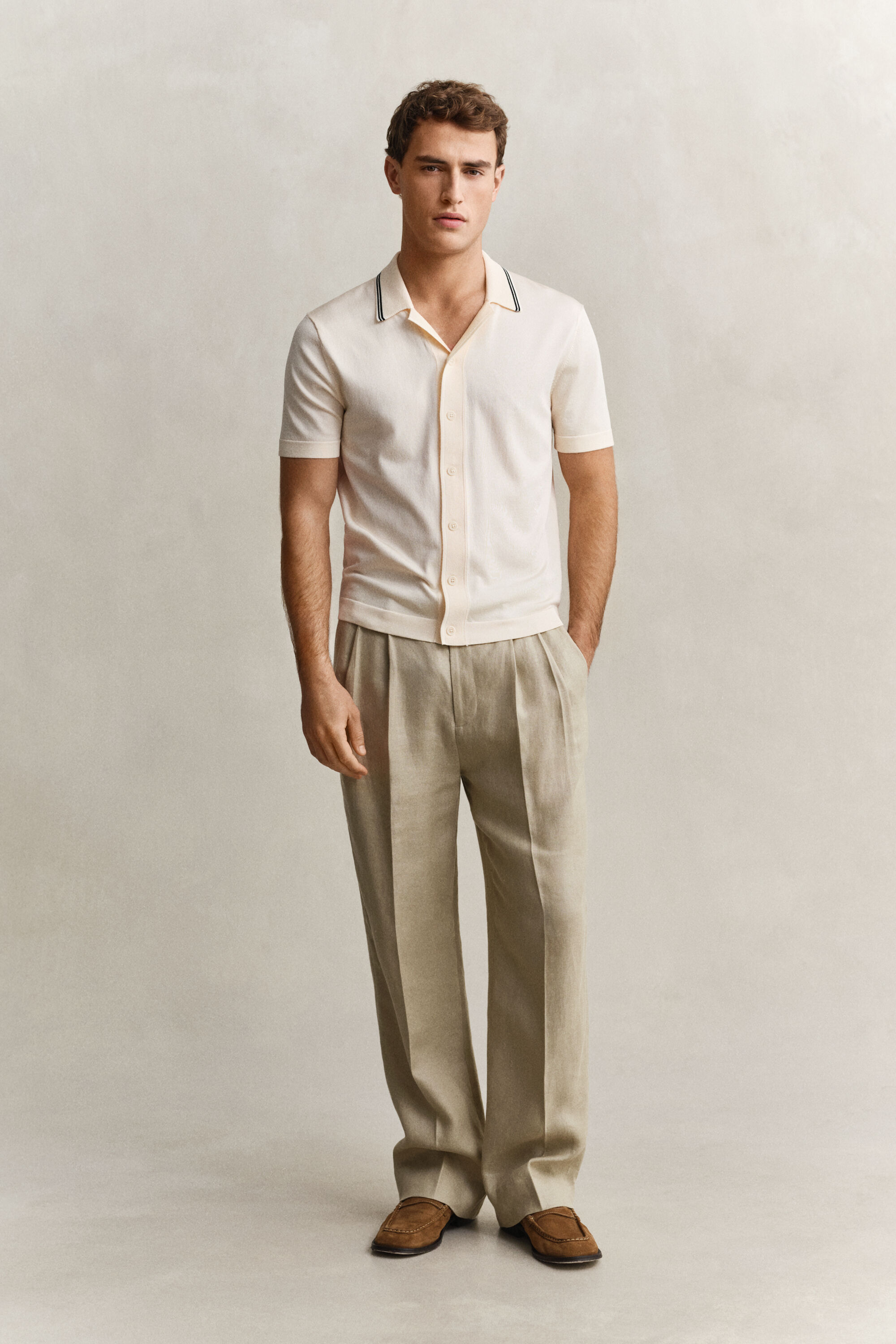 Pellavaiset puvunhousut