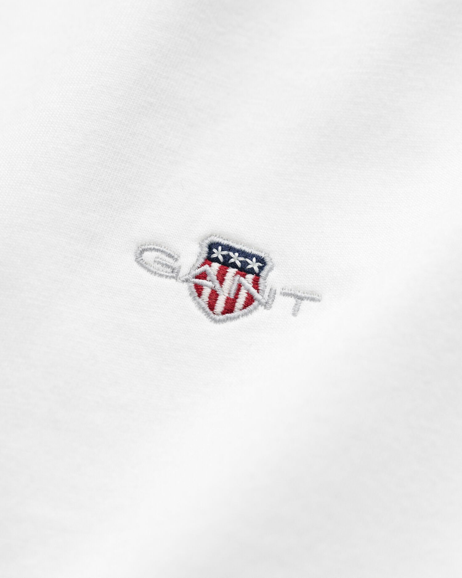 Regular fit ‑mitoitettu Shield-t‑paita