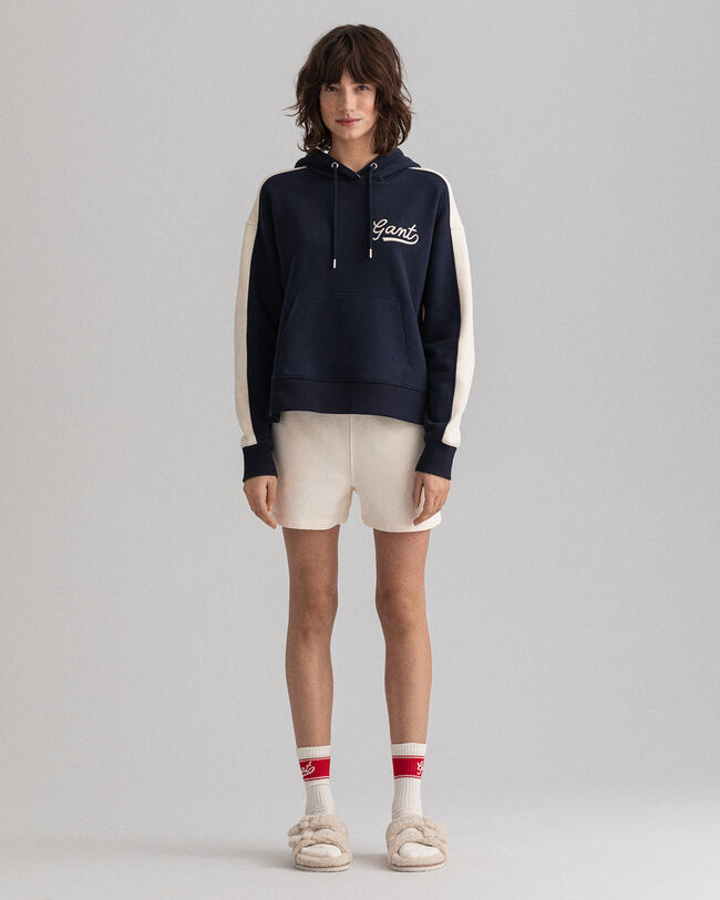 Monivärinen huppari