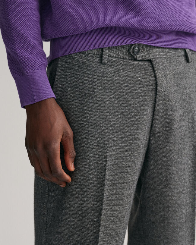 Kapenevat kalanruotokuvioiset housut