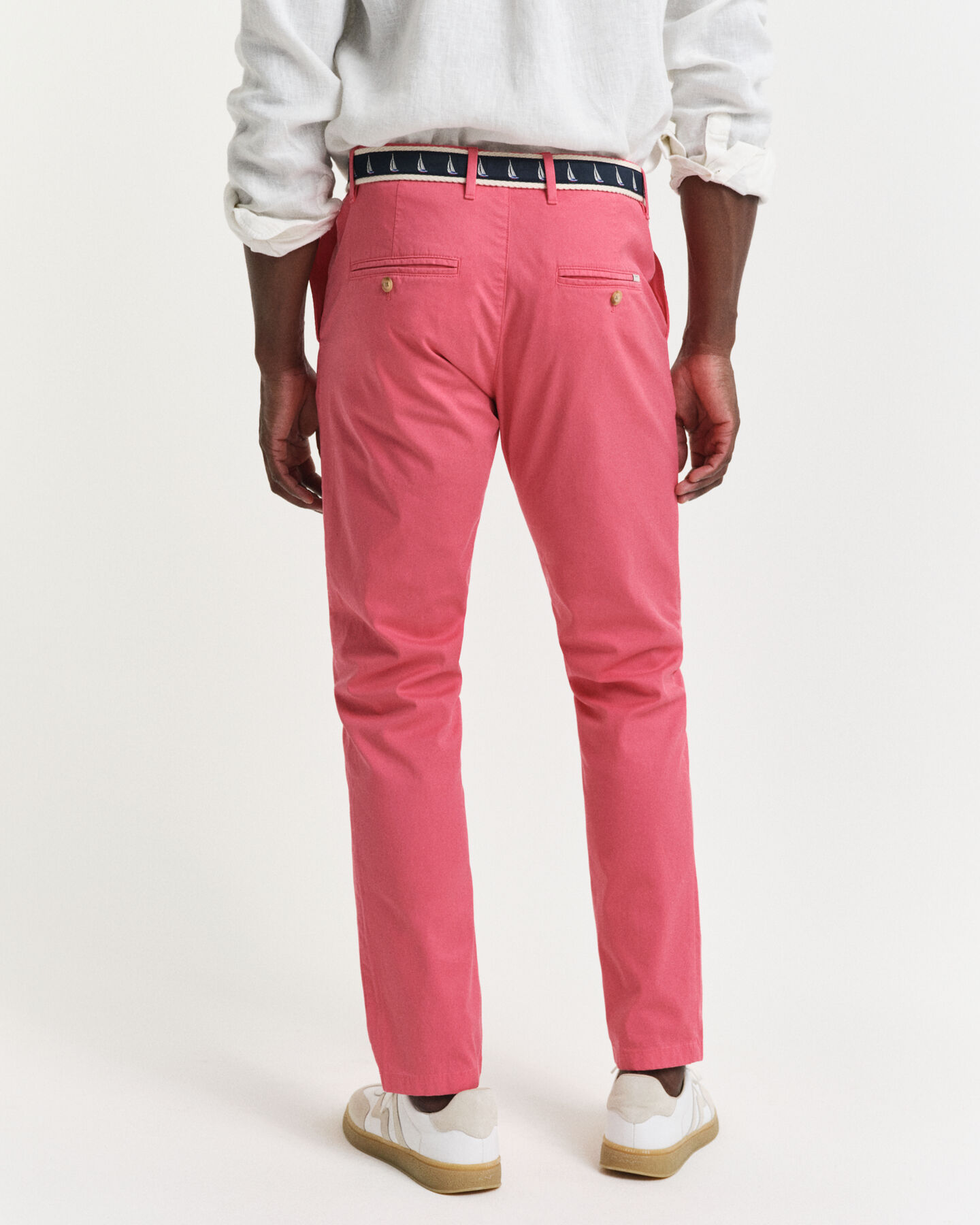 Slim fit ‑mitoitetut Sunfaded-chinot