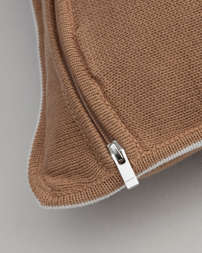 Star Knit ‑tyynynp&auml;&auml;llinen