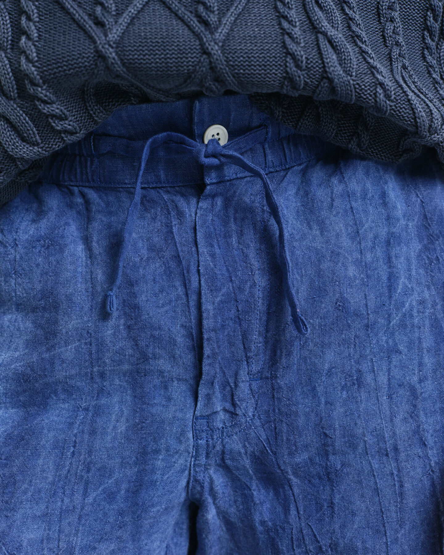 Relaxed fit -mitoitetut pellavashortsit