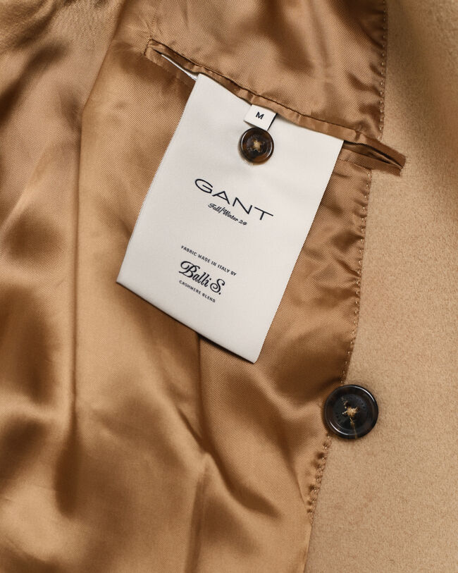 Kaksirivinen villakangastakki