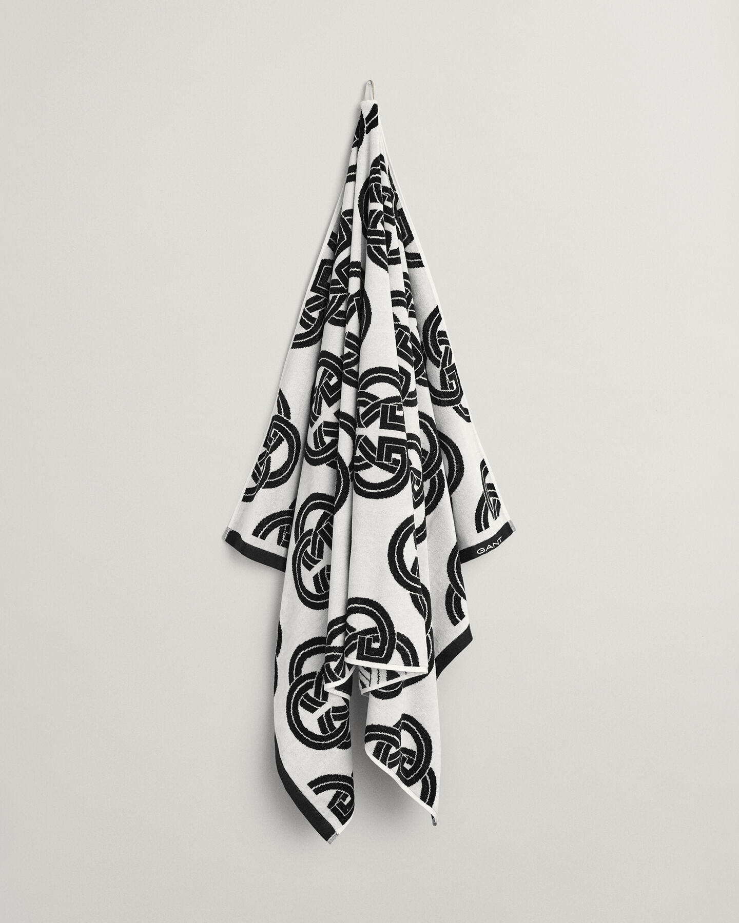 Printtikuvioitu Monogram-rantapyyhe