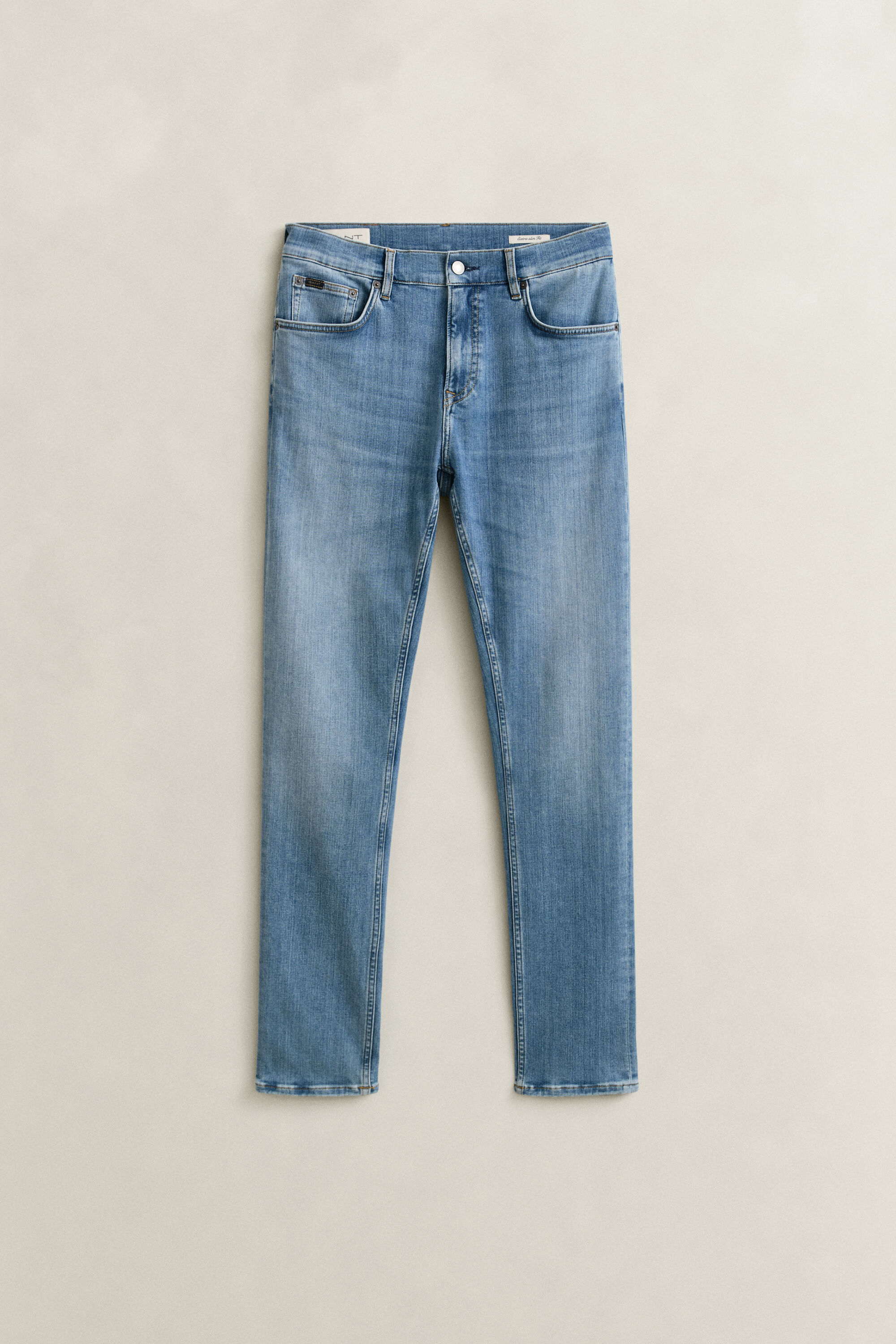 Extra slim fit ‑mitoitetut Active Recover -farkut