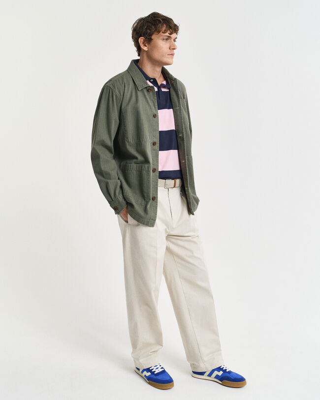 Leve&auml;raitainen pikeepaita