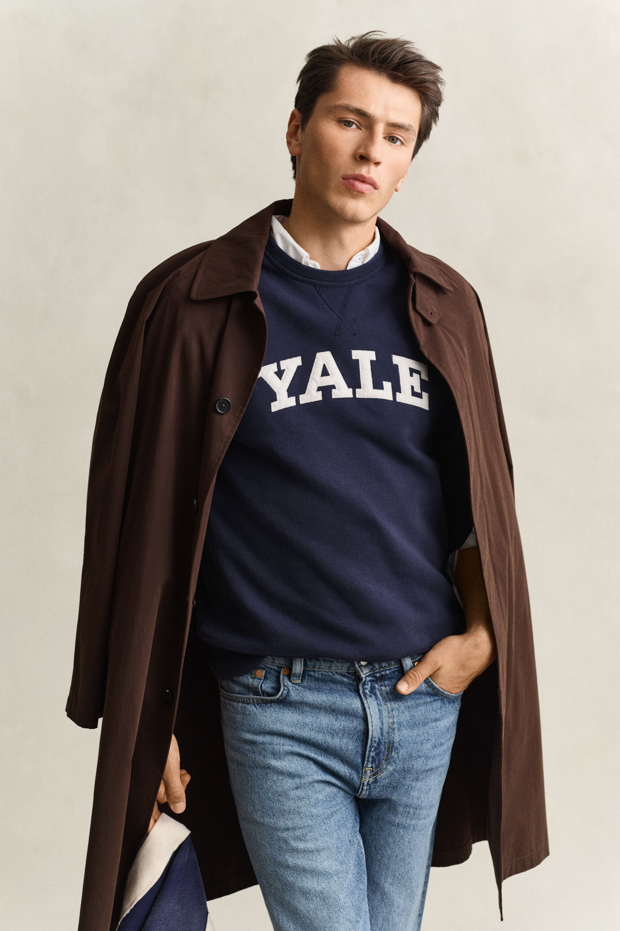 Gant x Yale-collegepaita, pyöreä pääntie