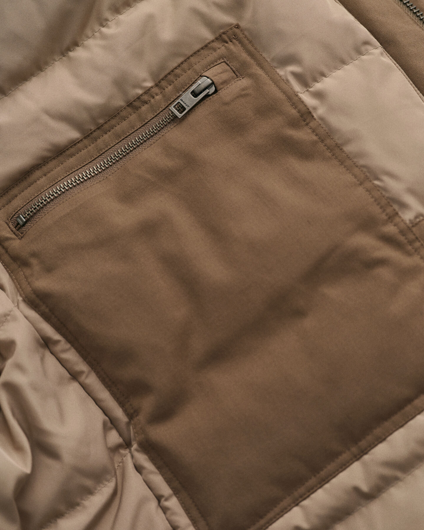 Topattu flanellikankainen maastotakki