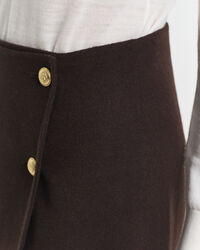 Käsin tikattu kietaisumallinen midihame