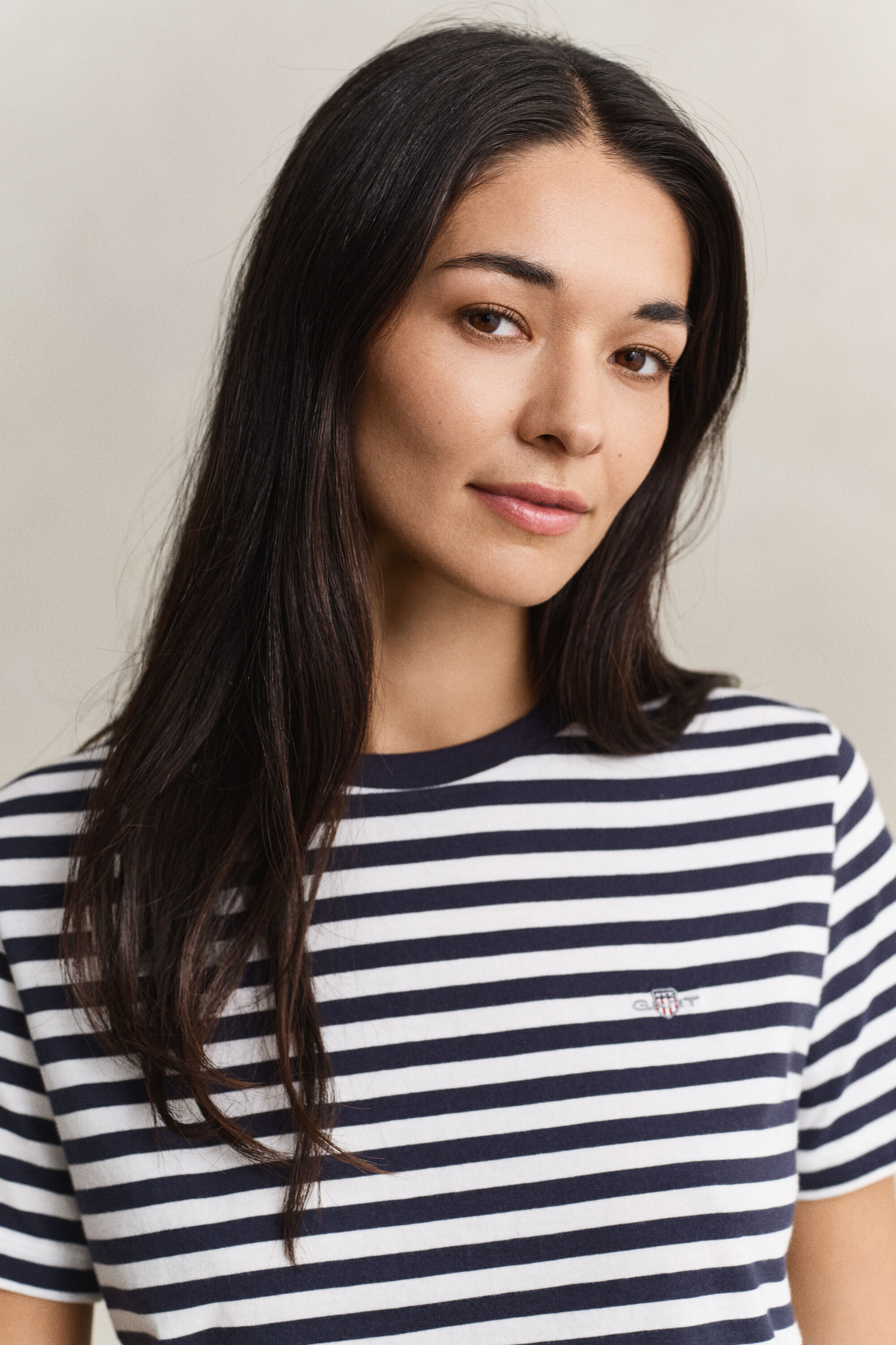 Raidallinen Shield‑t-paita