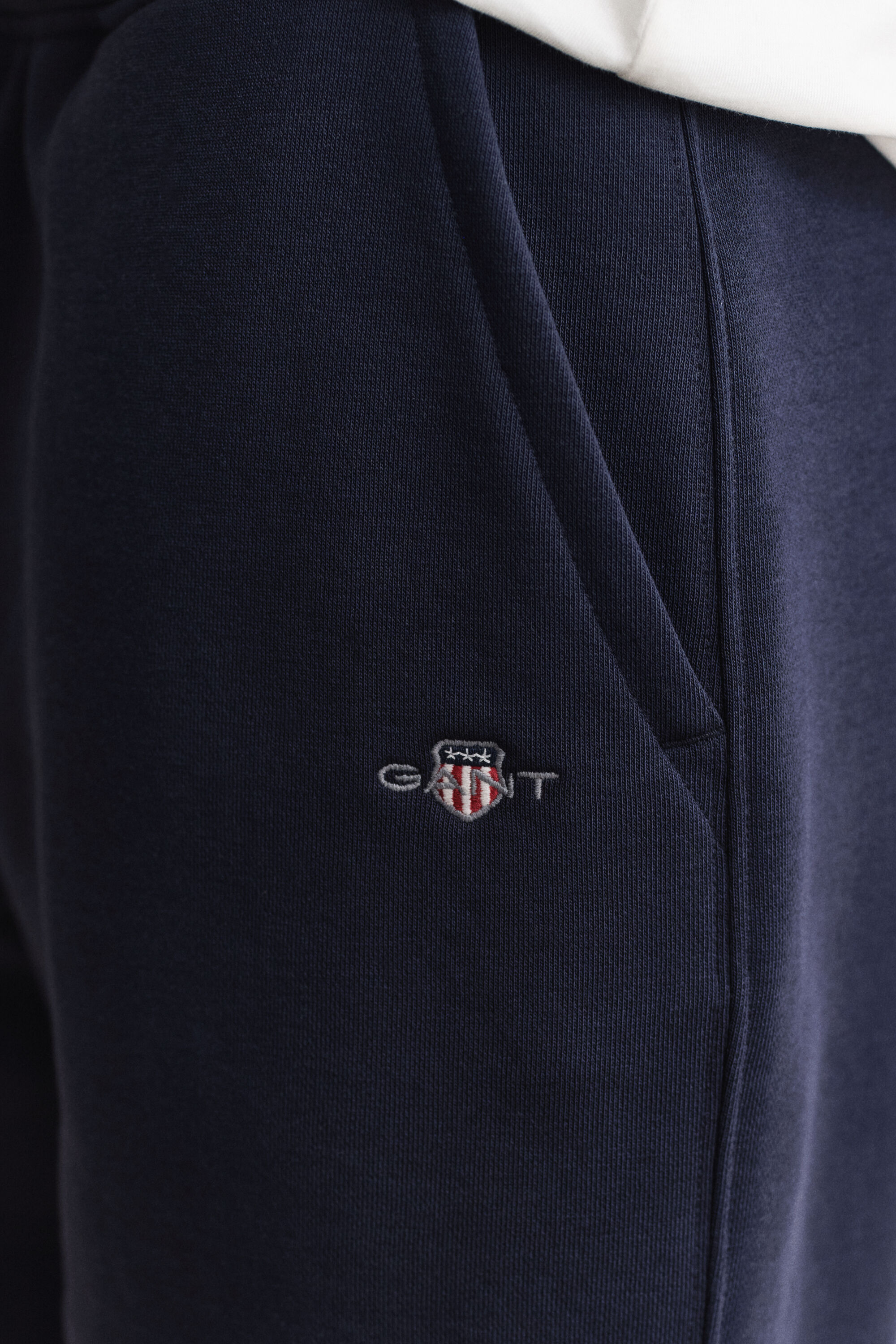 Shield-collegeshortsit