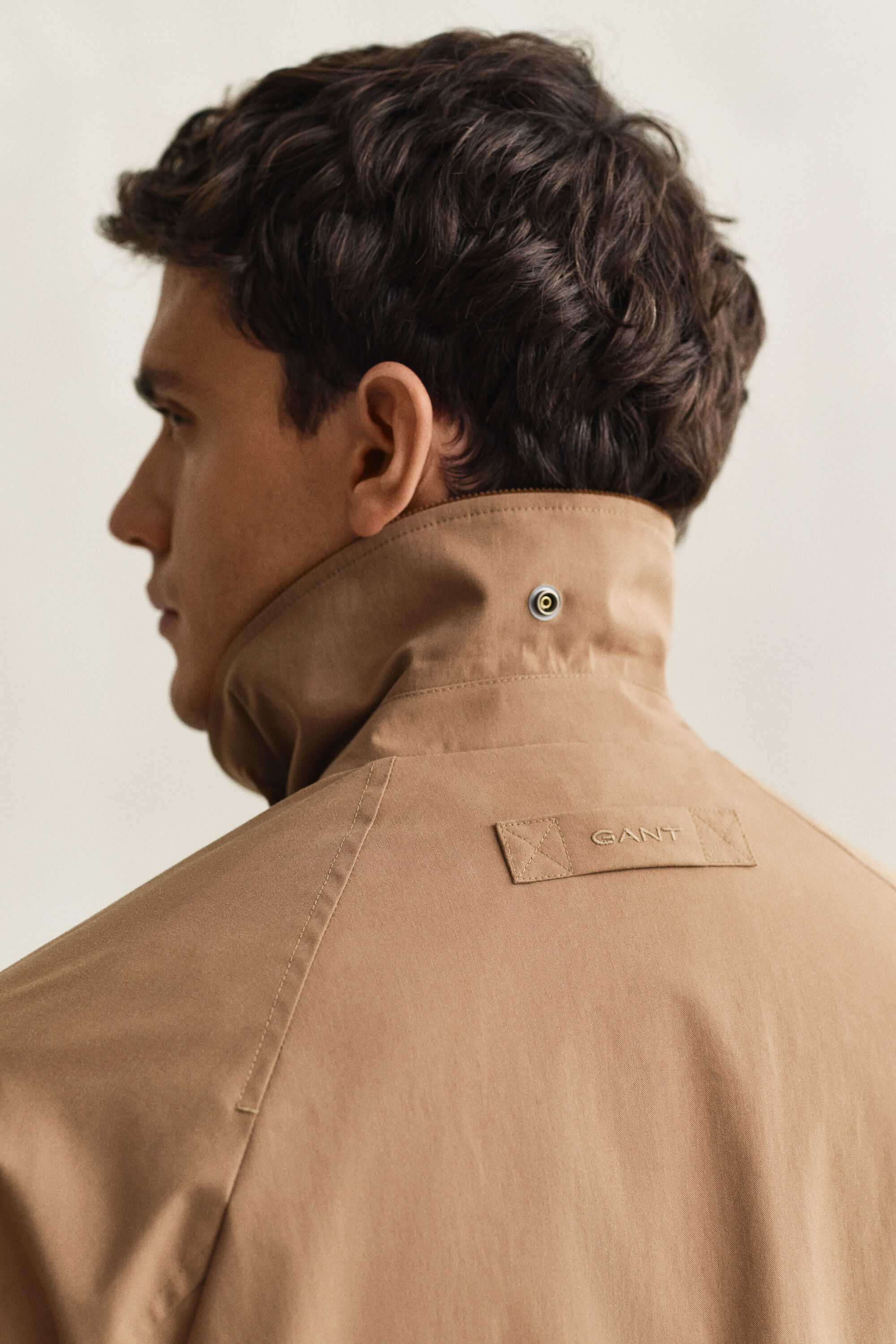 Armeijamallinen kansitakki