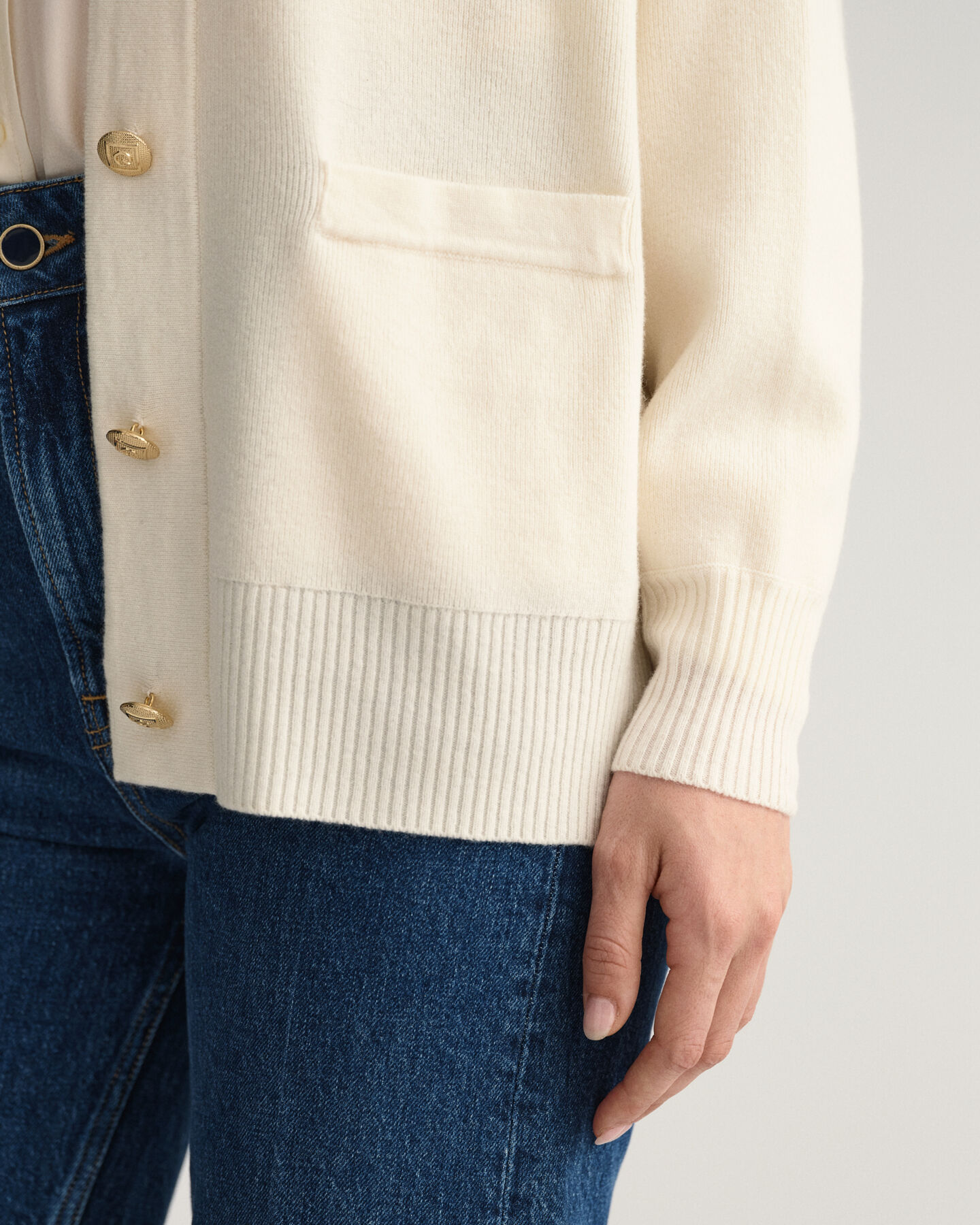 Yksivärinen oversized fit ‑mitoitettu neuletakki