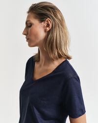 Pellava-t‑paita, v-p&auml;&auml;ntie