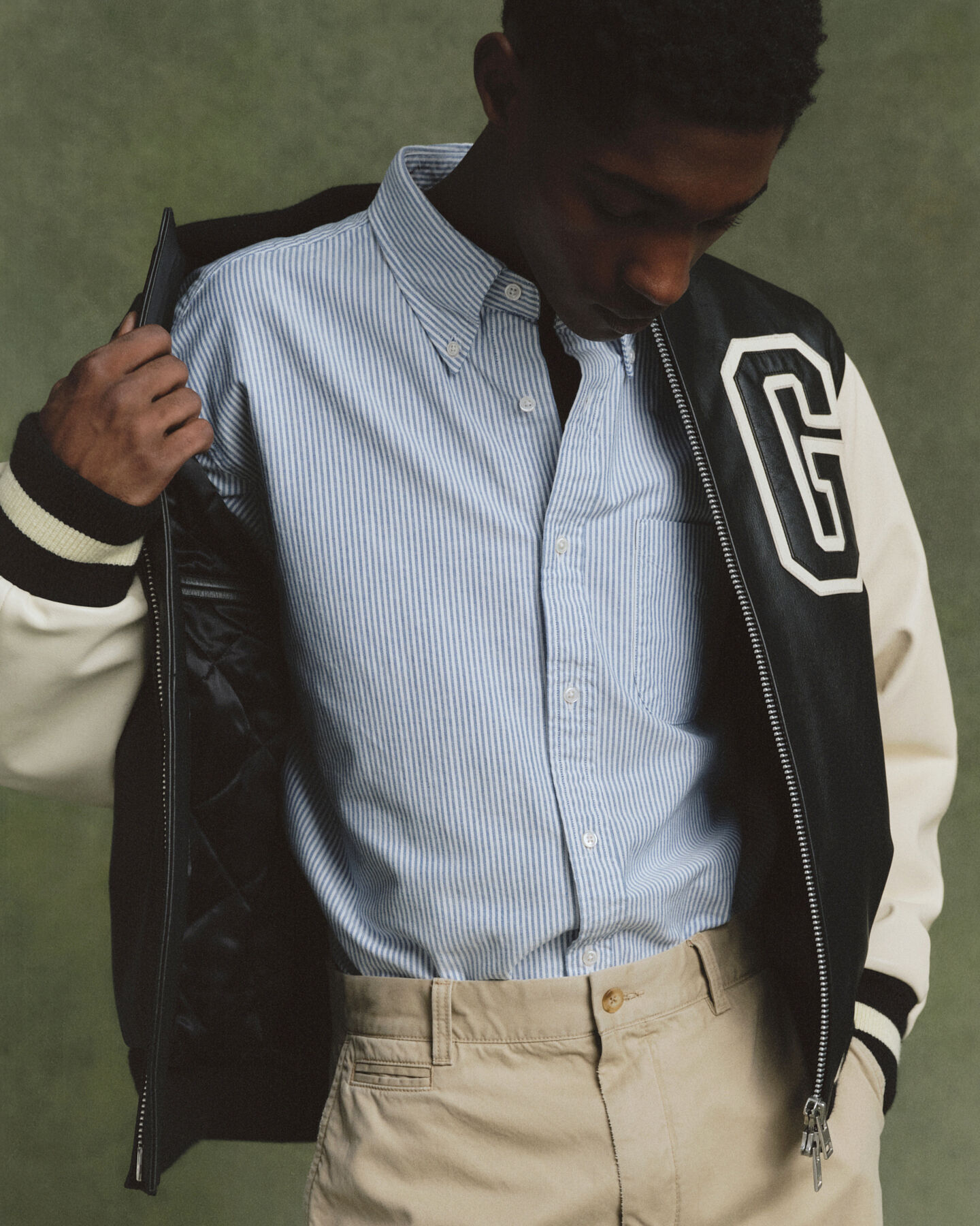 Relaxed fit ‑mitoitettu pystyraidallinen US‑oxford‑paita