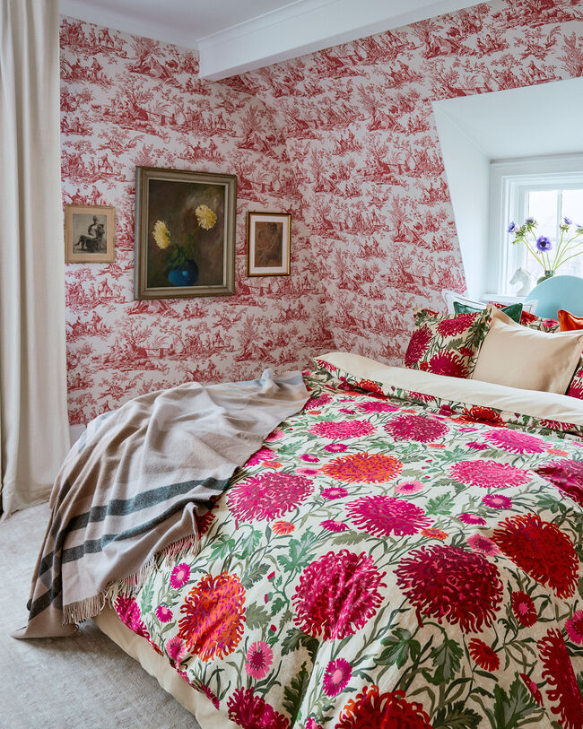 Dahlia Flower ‑tyynyliina