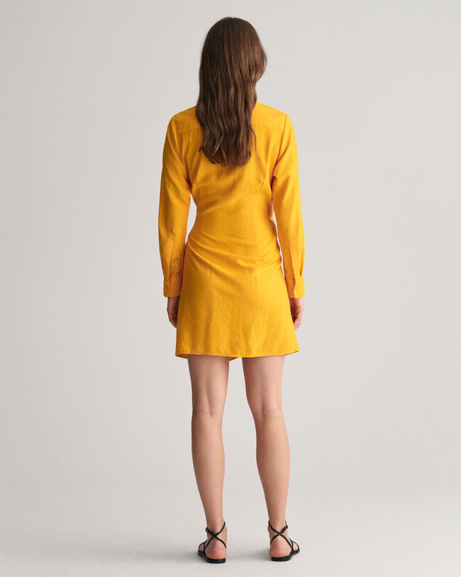 Kietaisumallinen paitamekko