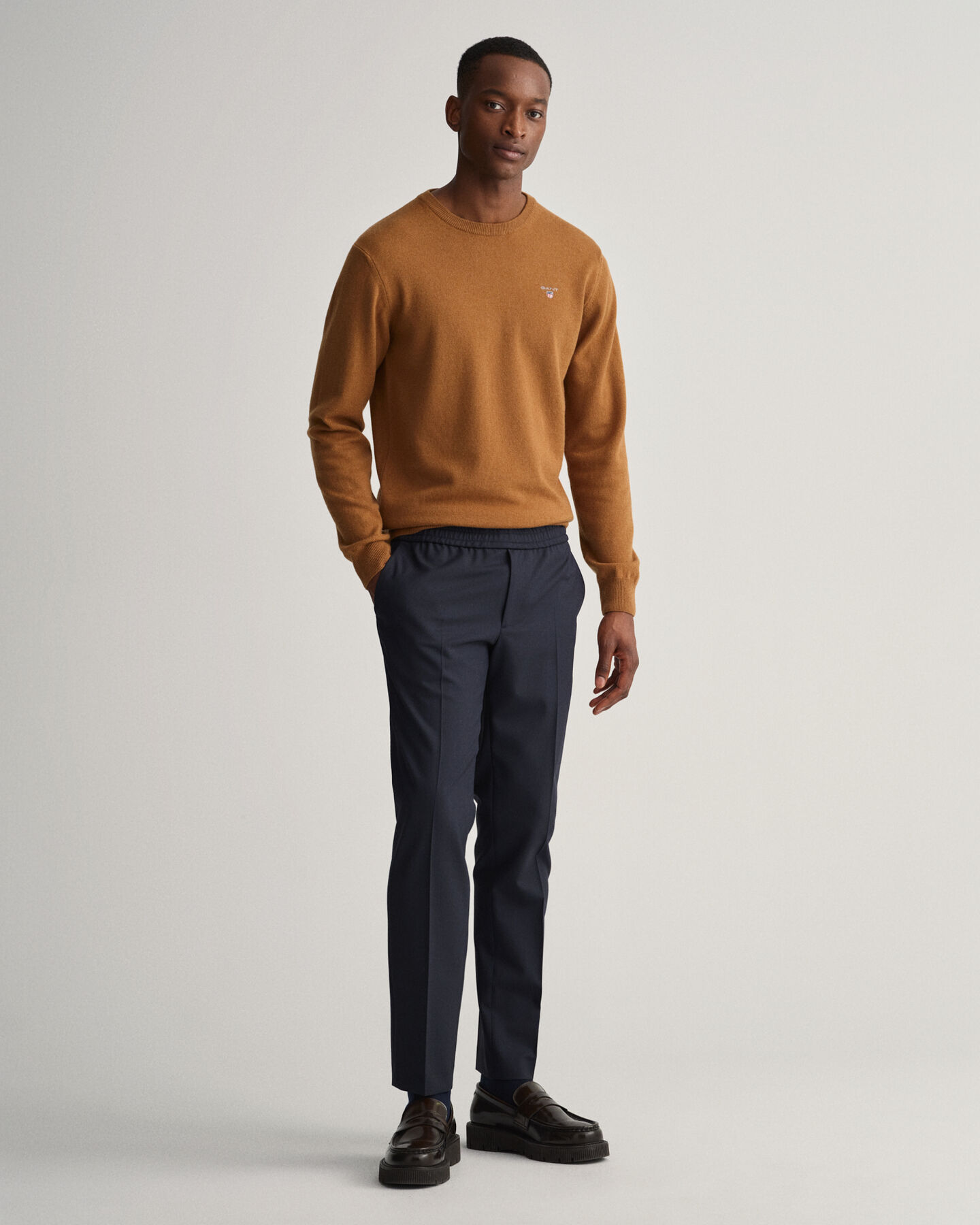 Slim fit ‑mitoitetut Hallden-tvillijoggerit