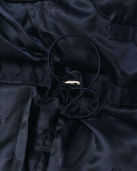 Puolipitkä untuvatakki