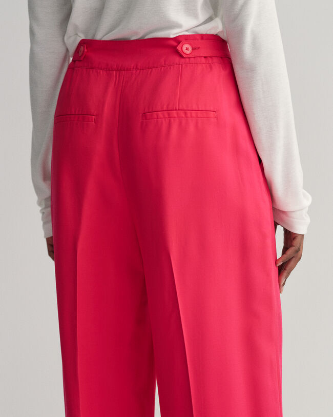 Relaxed fit -mitoitetut Fluid-housut