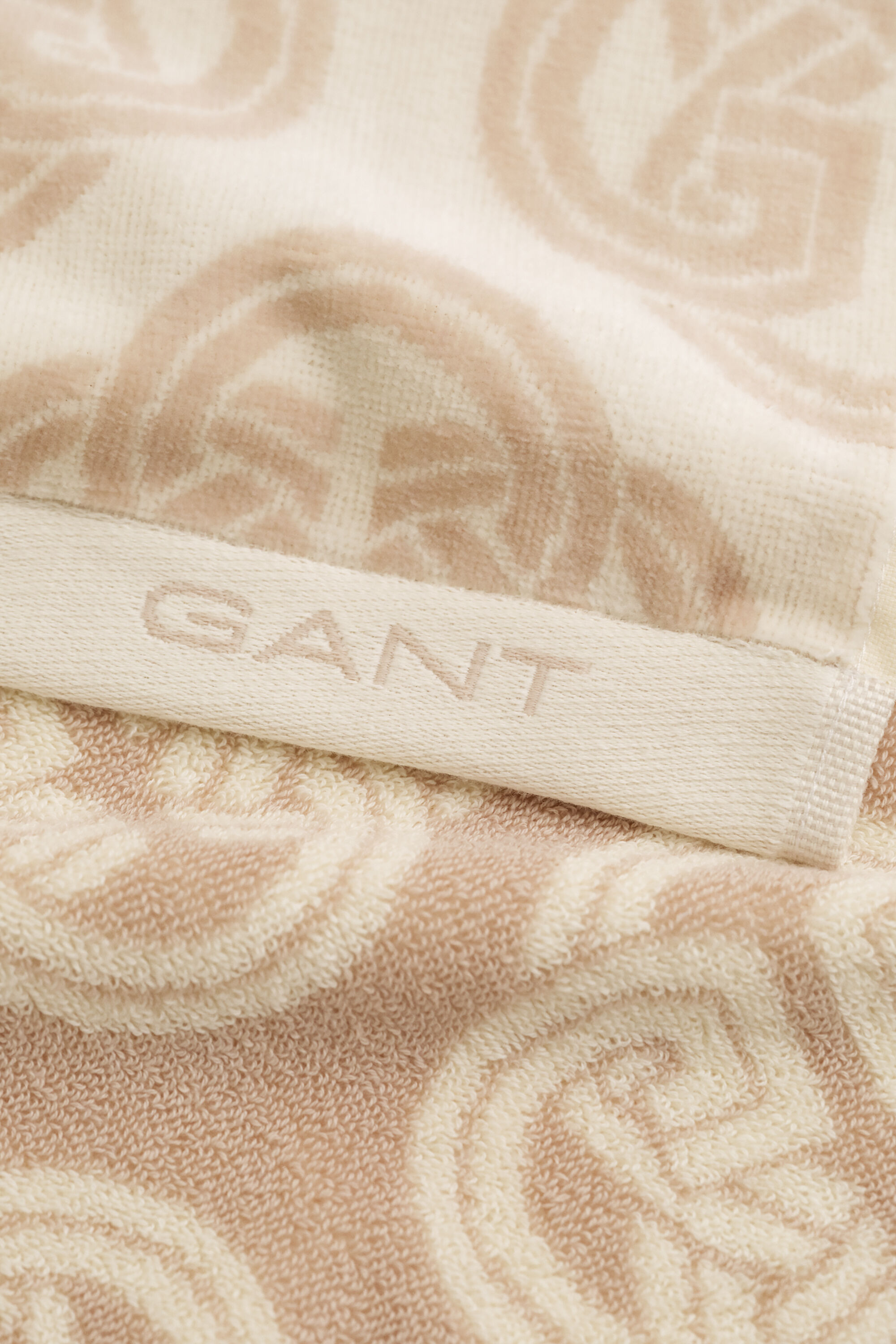 Monogram-pyyhe (50 cm x 70 cm)