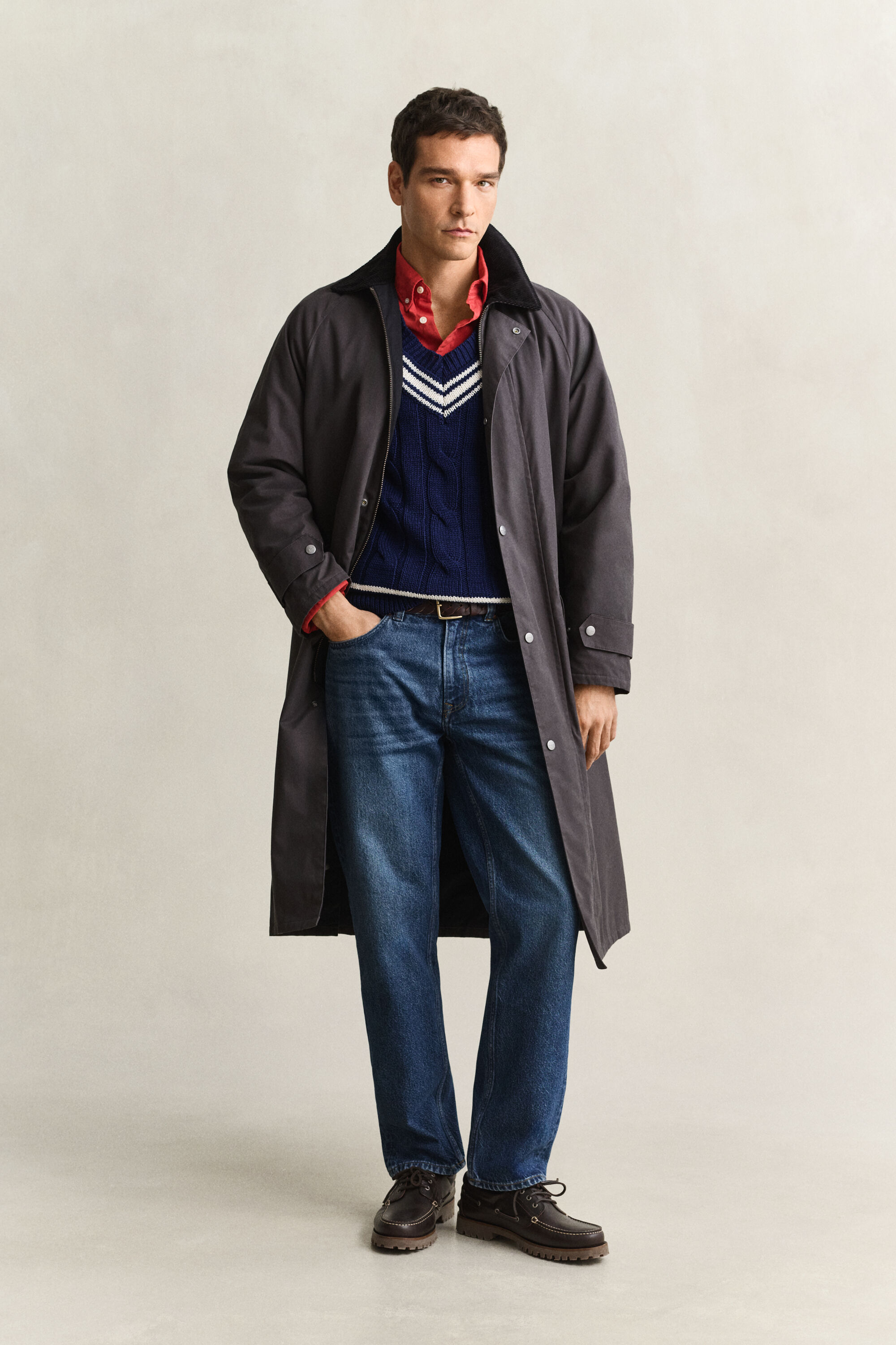 Straight fit ‑mitoitetut farkut