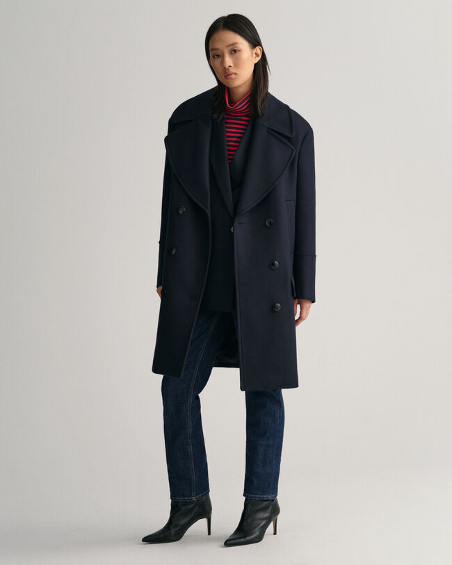 Villasekoitteesta valmistettu kansitakki