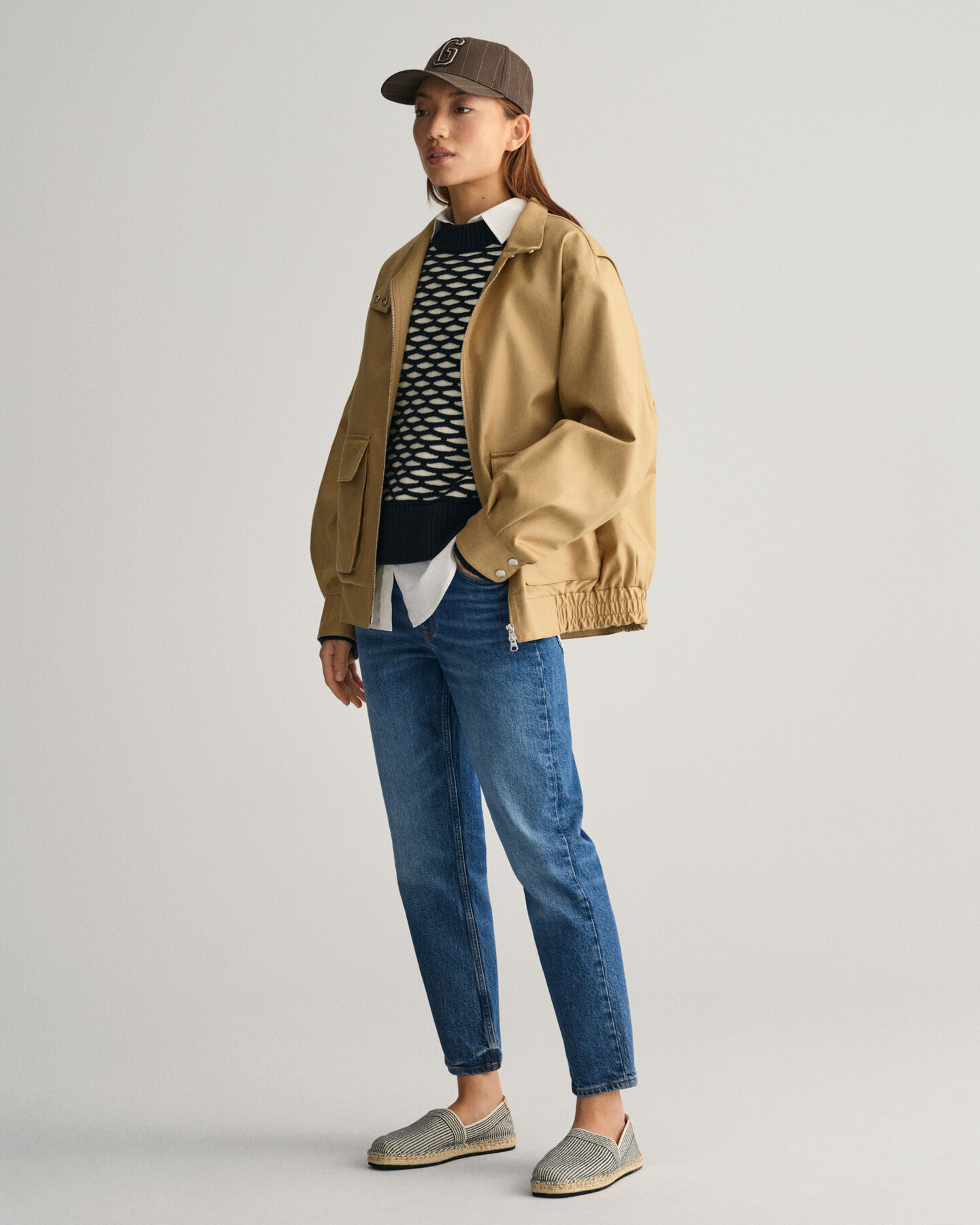 Intarsianeulepusero, py&ouml;re&auml; p&auml;&auml;ntie