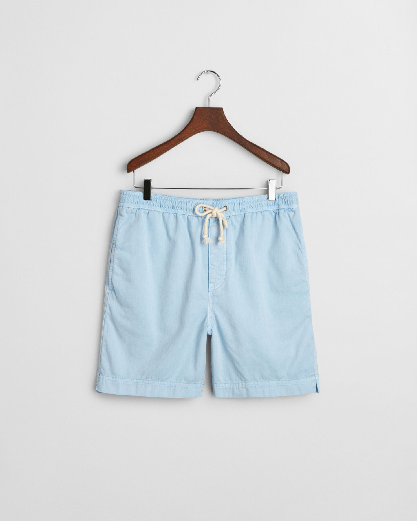 Regular fit ‑mitoitetut kiristysnauhalliset Sunfaded-shortsit