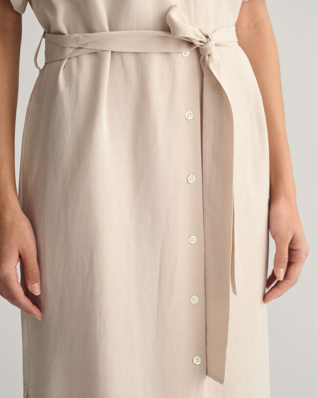 Lyhythihainen taskullinen paitamekko