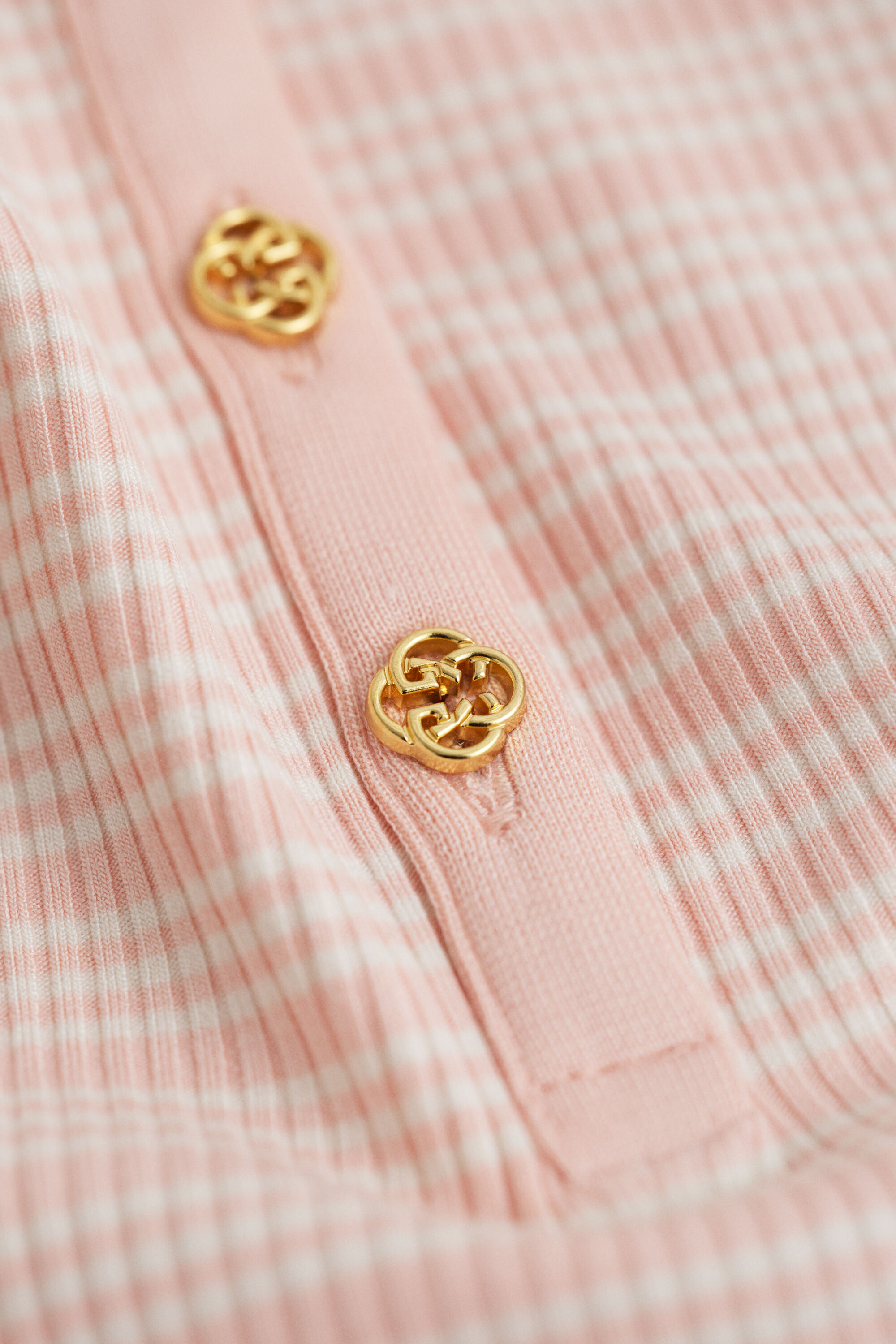 Vaarinpaita-mallinen joustinneulepaita