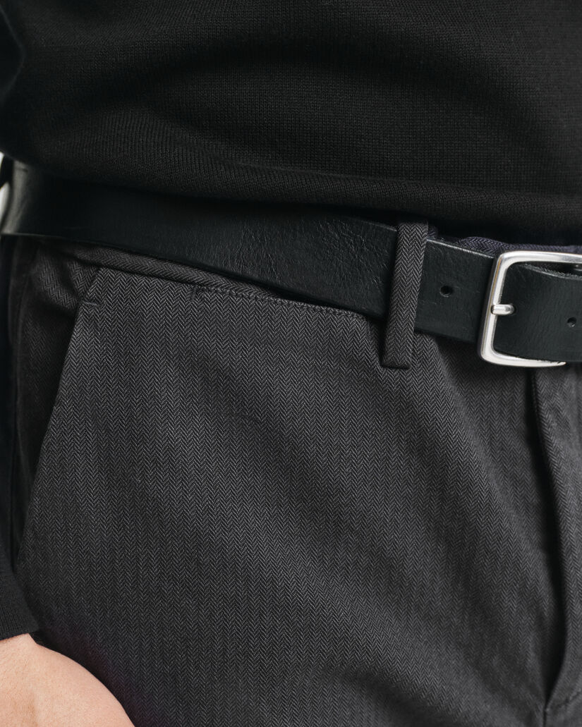 Slim fit ‑mitoitetut kalanruotokuvioiset puuvillahousut