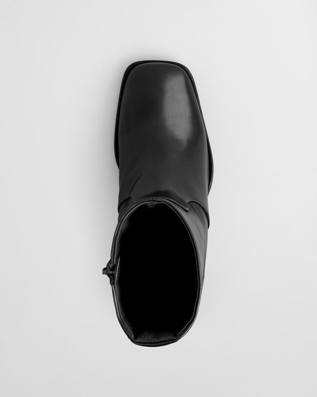 Korolliset Gwenety-nahkanilkkurit