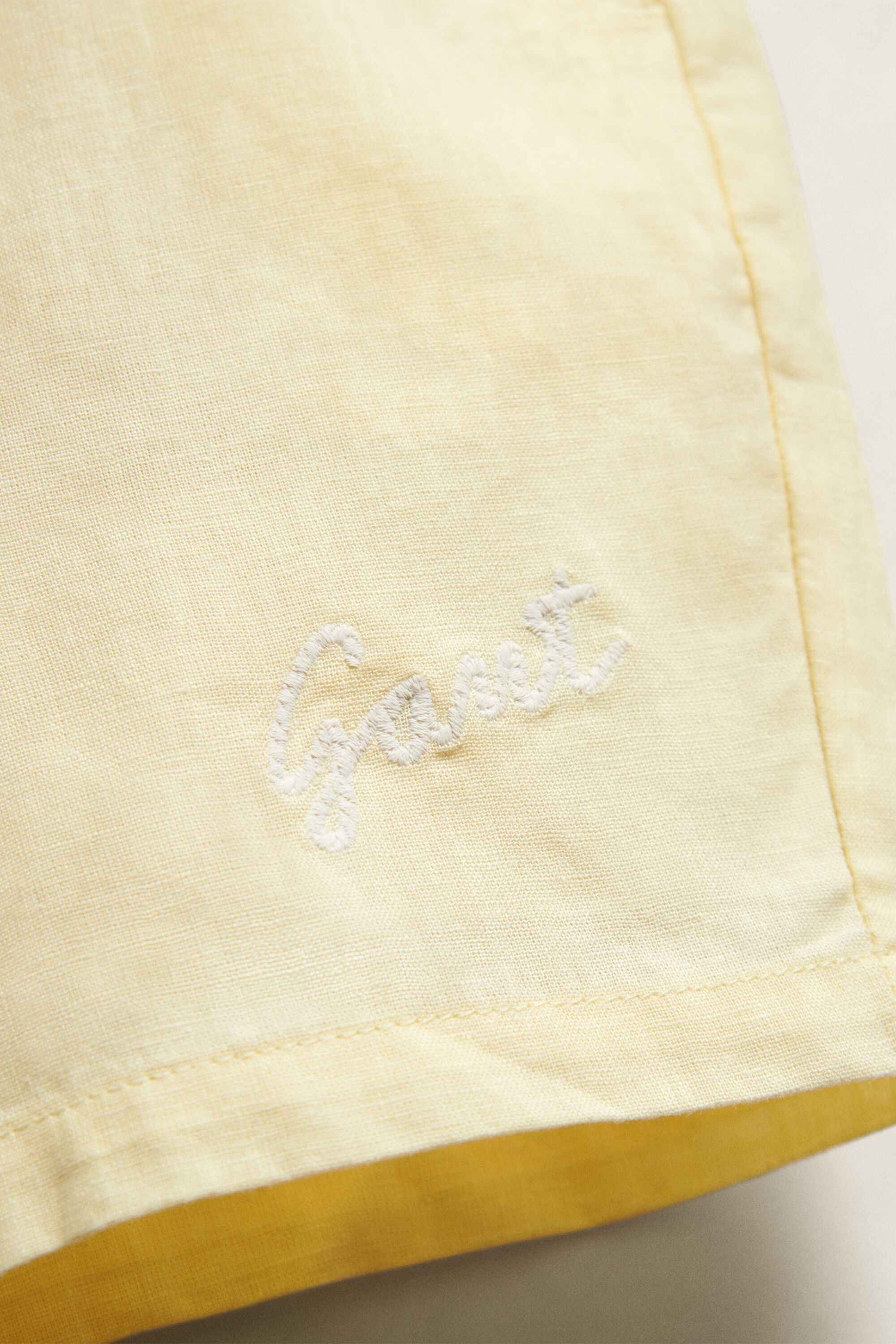 Teen Girls ‑malliston shortsit rypytetyllä vyötäröllä