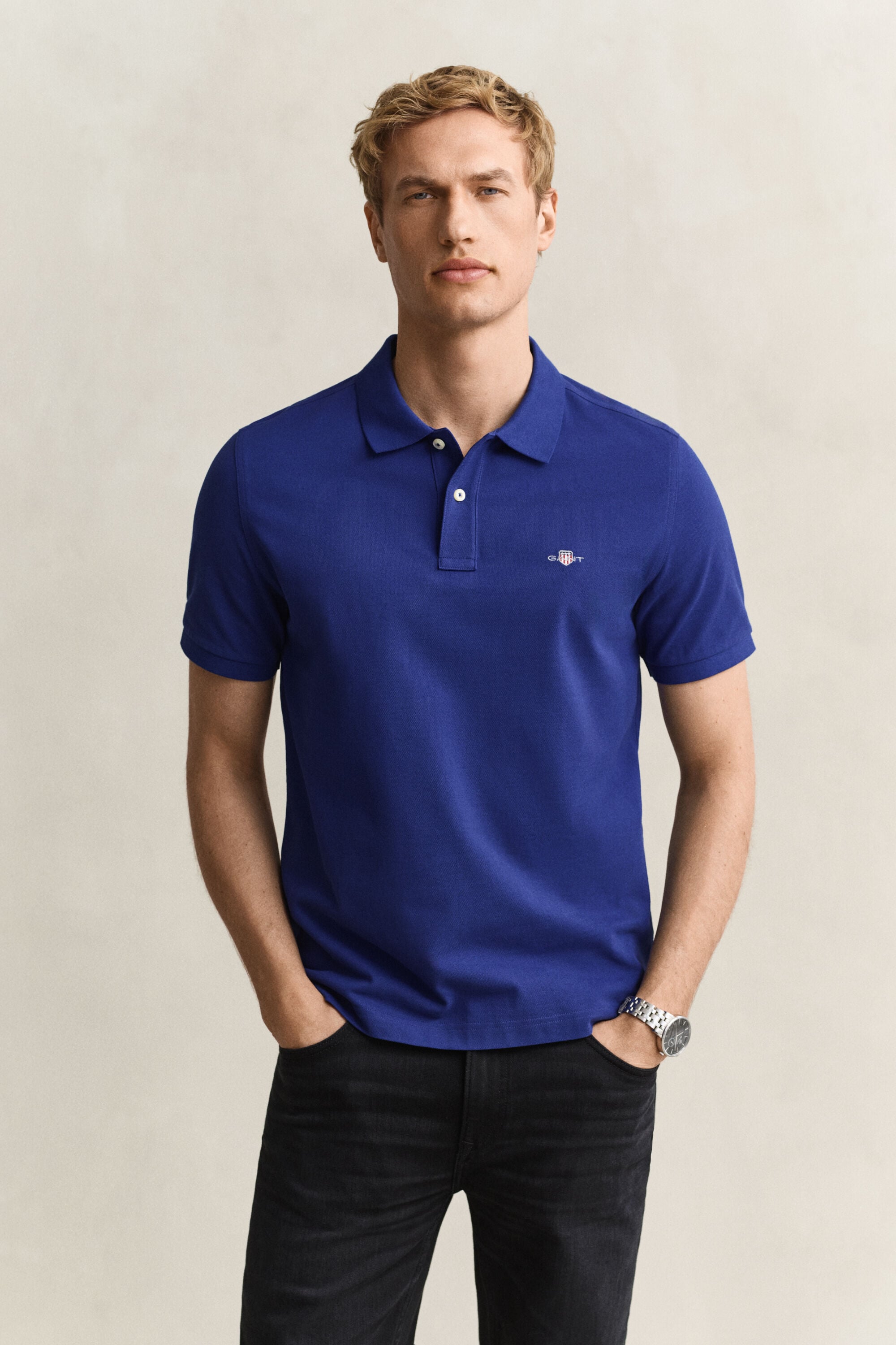 Regular fit ‑mitoitettu pikeepaita
