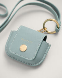 Nahkainen kaulapussi