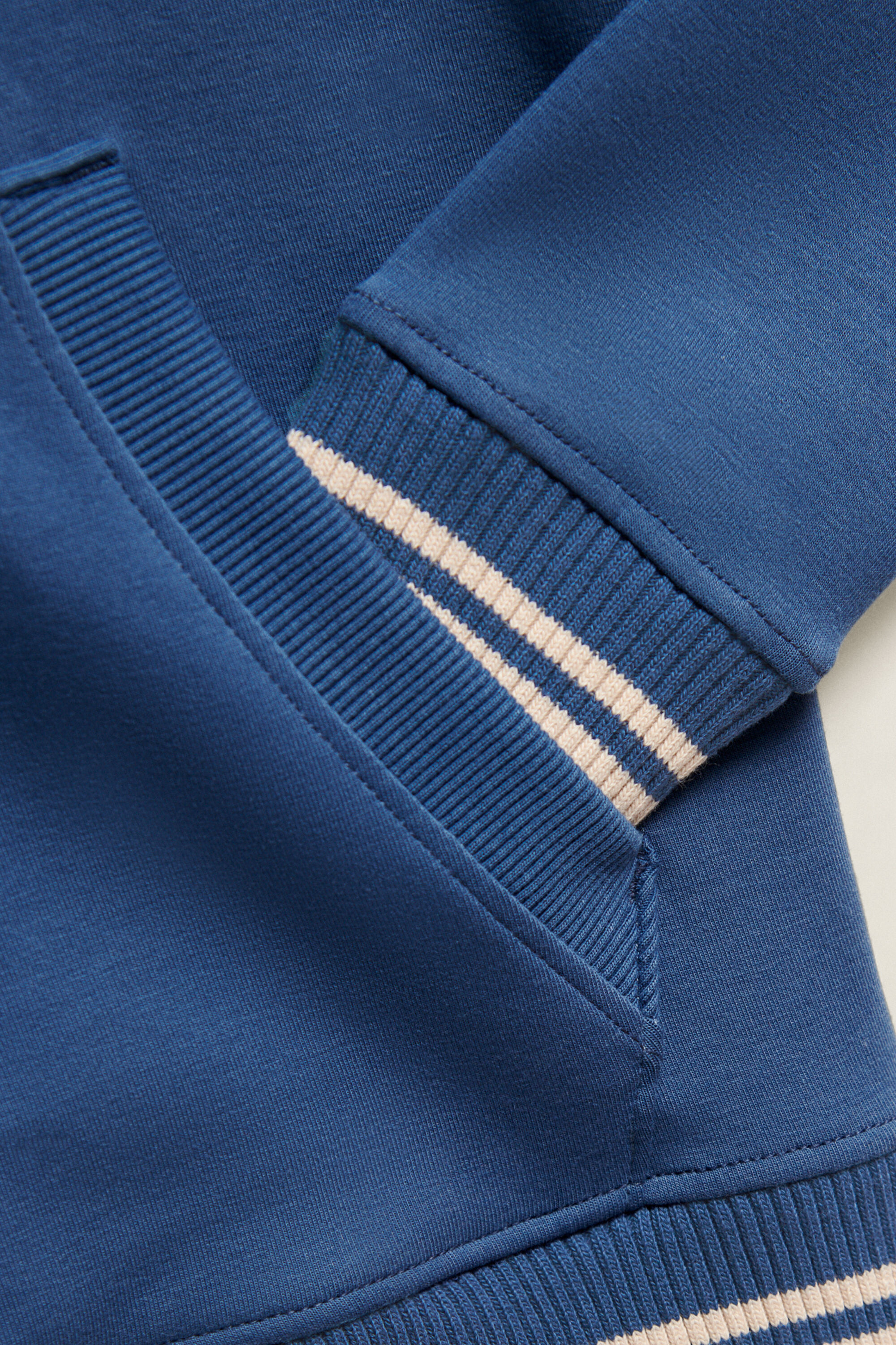 Teen Boys -malliston verryttelytakki